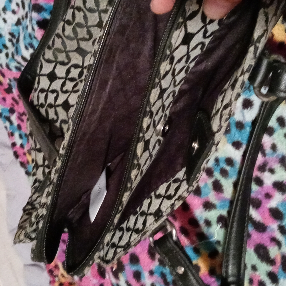 Nice size bag - Picture 2 of 3